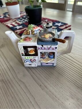 Paul Cardew Vintage little kitchen Tea Pot